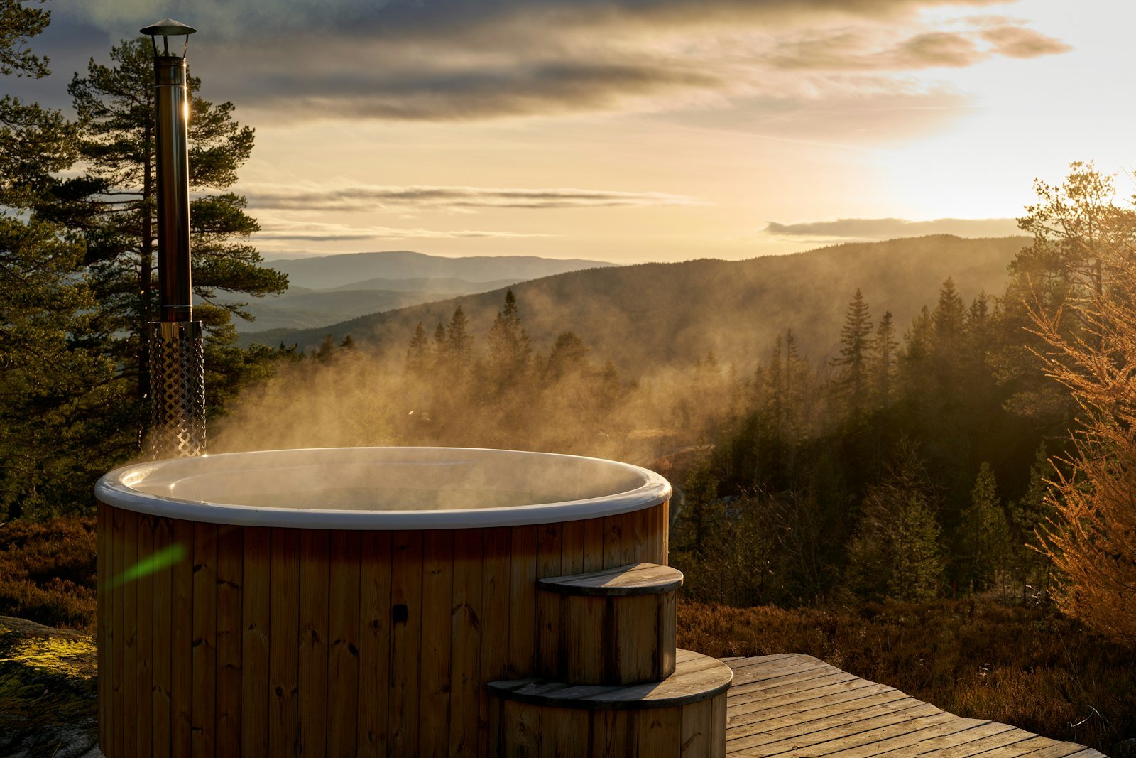 Jacuzzi en la terraza: peso, permisos e instalación sin sustos
